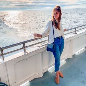 Meet your Posher, Maddie